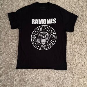 Ramones Black Graphic T-Shirt Size L